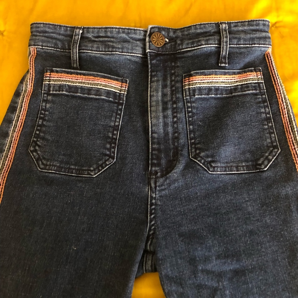 Show Me Your Mumu High Rise Bell Bottom Jeans. Size 26.
